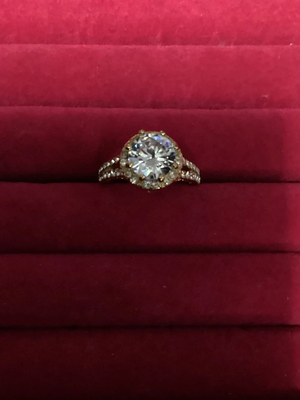 Gold Halo Solitaire Ring with Round Center Stone - size 8 - Beautiful Costume